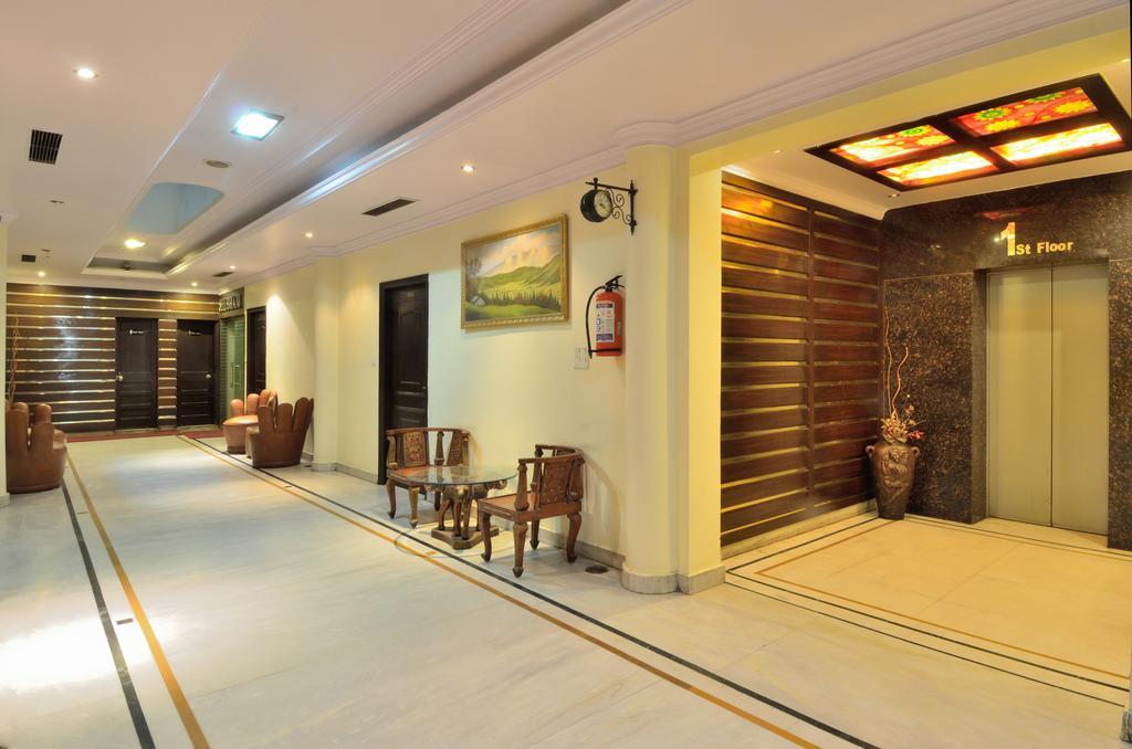 Hotel Roopa International Amritsar Dış mekan fotoğraf